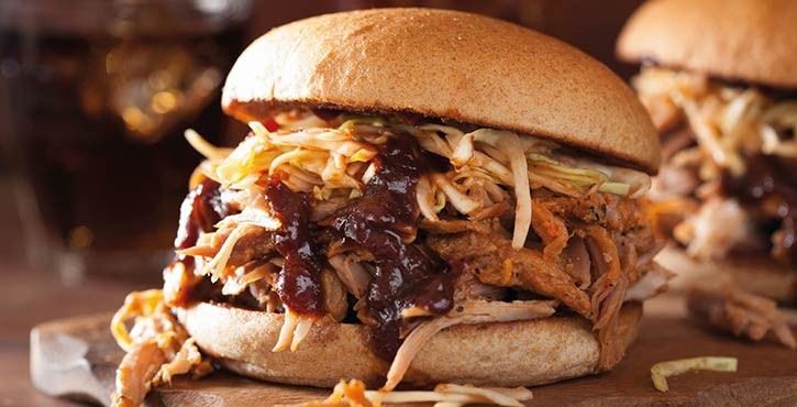 22201-pulled-pork-fotolia-91845232-m-fix725x370