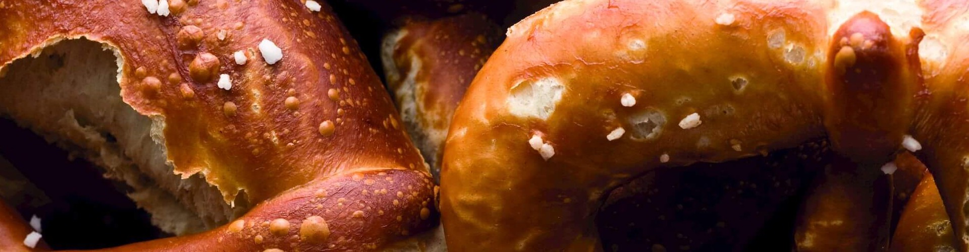 food-bakery-goods-baking-brezel-rational-77624-fix1920x500